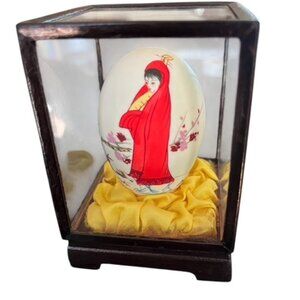 Vintage Chinese egg art